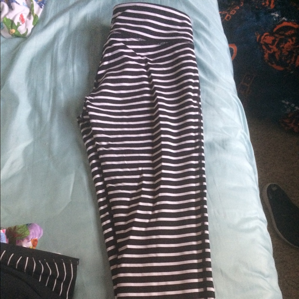 Athleta crops size med